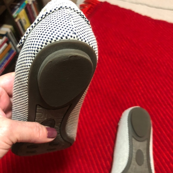 Navy and white woven flats - Picture 6 of 6